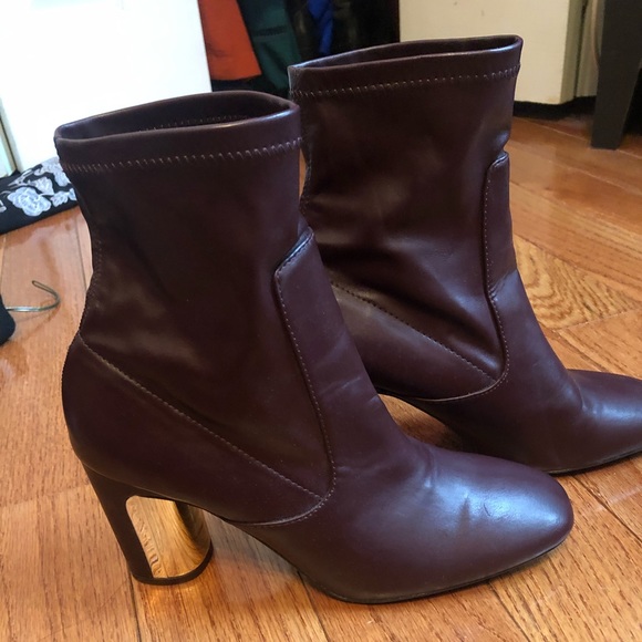 Zara Burgundy Ankle Boots w. Gold heel detail - Picture 5 of 7
